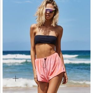 ISO TRIANGL CAMIA CANDY PINK ITALIAN VELVET SHORTS